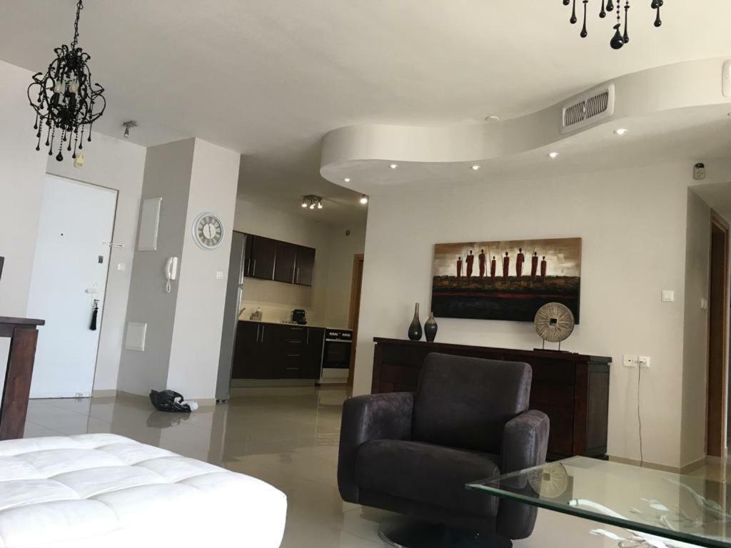 Apartment 2 Bedrooms Central Location Asdód Kültér fotó